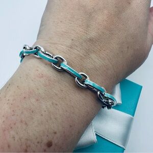 RARE Tiffany & Co. Blue Enamel Clasping Oval Link Bracelet in Silver w Packaging